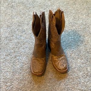 Ladies Boulet square toe boots sz 6